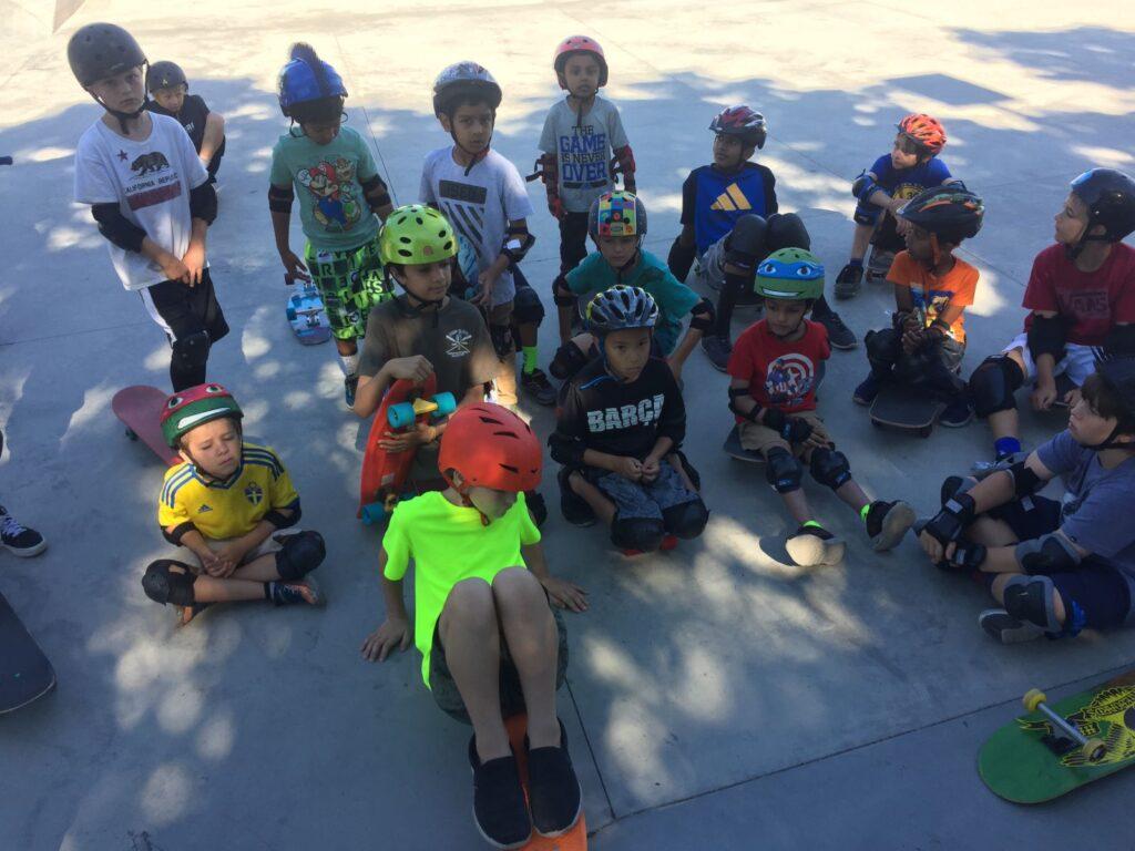 Elementary School kids at Rob Skate Academy